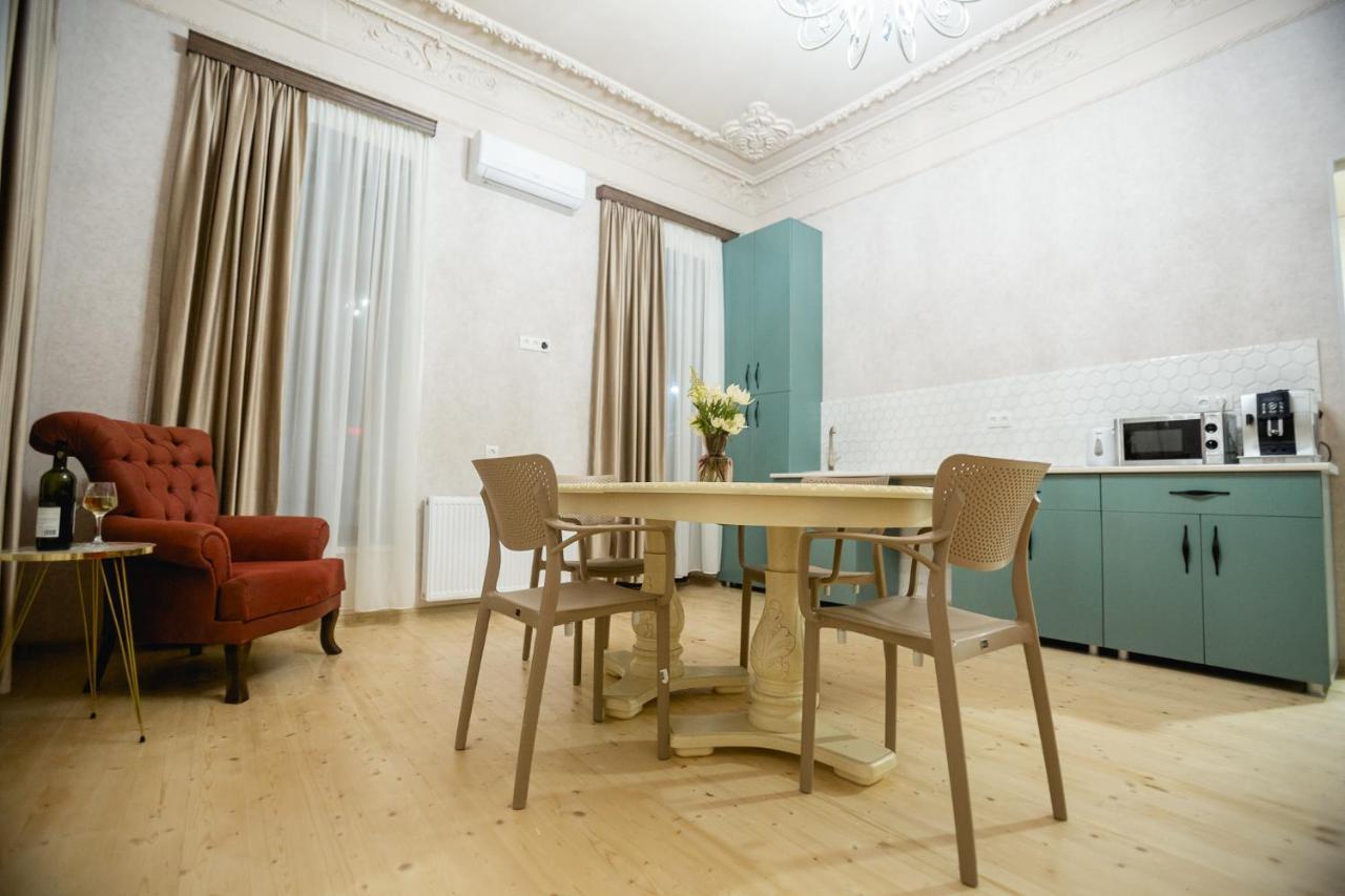 Moedani-Very Center Apartments In Koetaisi Buitenkant foto