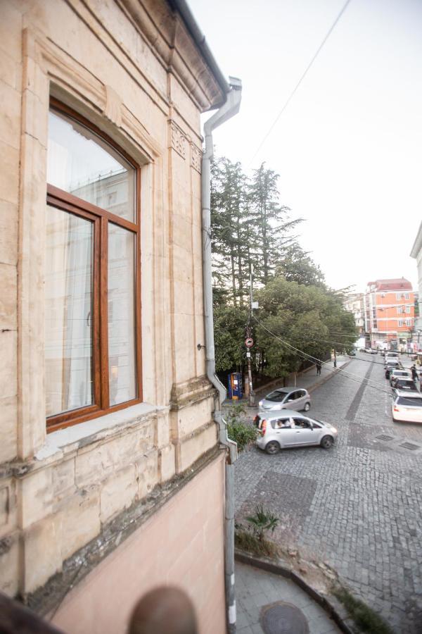 Moedani-Very Center Apartments In Koetaisi Buitenkant foto