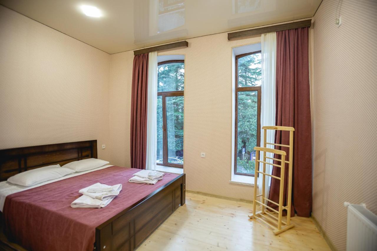 Moedani-Very Center Apartments In Koetaisi Buitenkant foto