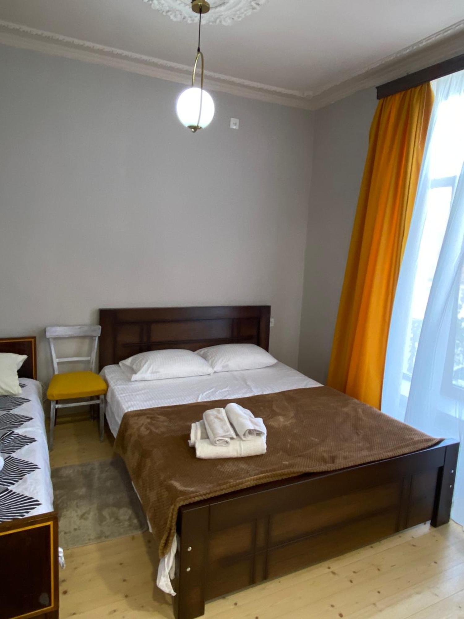 Moedani-Very Center Apartments In Koetaisi Buitenkant foto