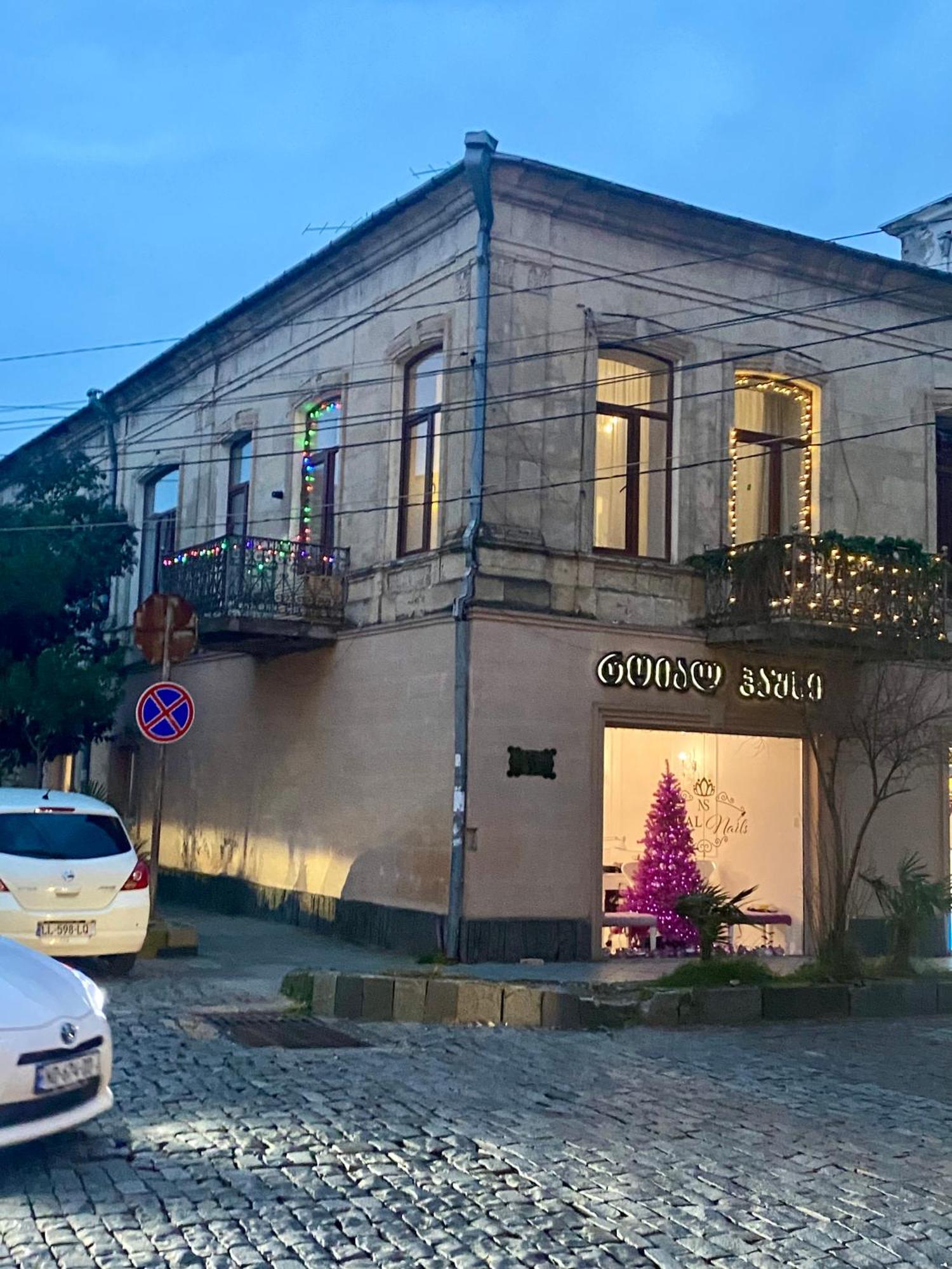 Moedani-Very Center Apartments In Koetaisi Buitenkant foto